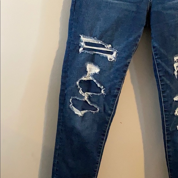 Jeans - Picture 2 of 4